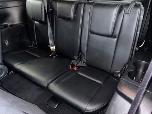 Used 2017 Toyota Highlander XLE AWD/4WD image 41