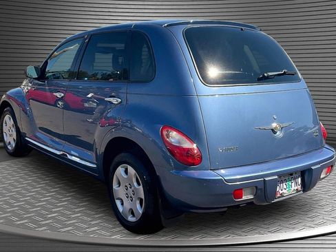 Used 2007 Chrysler PT Cruiser Touring FWD image 4