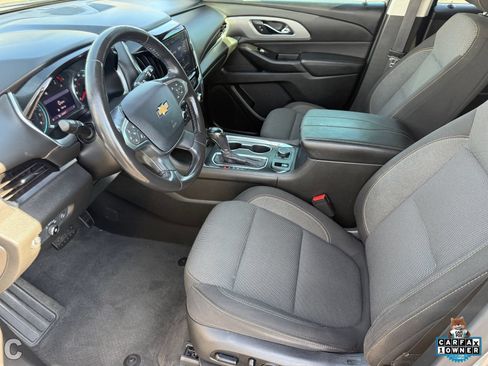 Used 2020 Chevrolet Traverse LT FWD image 12