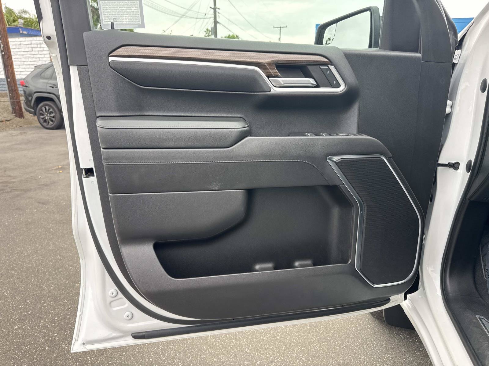 Used 2022 Chevrolet Silverado 1500 LT AWD/4WD image 20