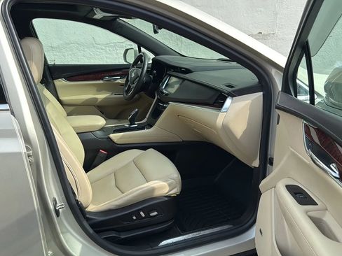 Used 2017 Cadillac XT5 Premium Luxury w/ LPO, Wheel Lock Package image 26