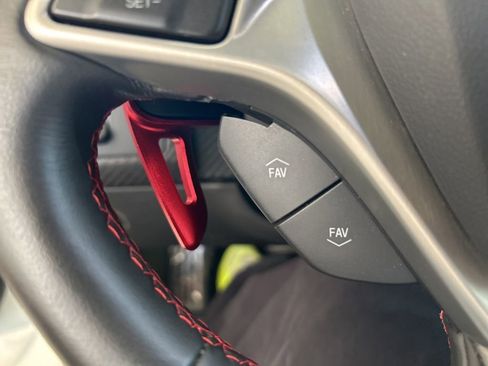 Used 2015 Chevrolet Corvette Z06 w/ 3LZ Preferred Equipment Group image 39