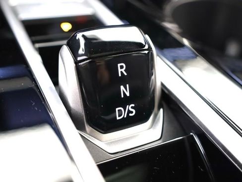 New 2026 Volkswagen Atlas Cross Sport SEL R-Line image 22