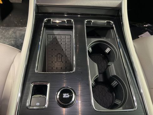 New 2026 Lincoln Aviator AWD image 15