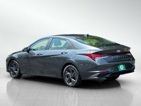 Used 2021 Hyundai Elantra SEL FWD image 6