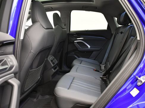 Used 2025 Audi Q5 Prestige w/ 20" Wheel Package AWD/4WD image 41