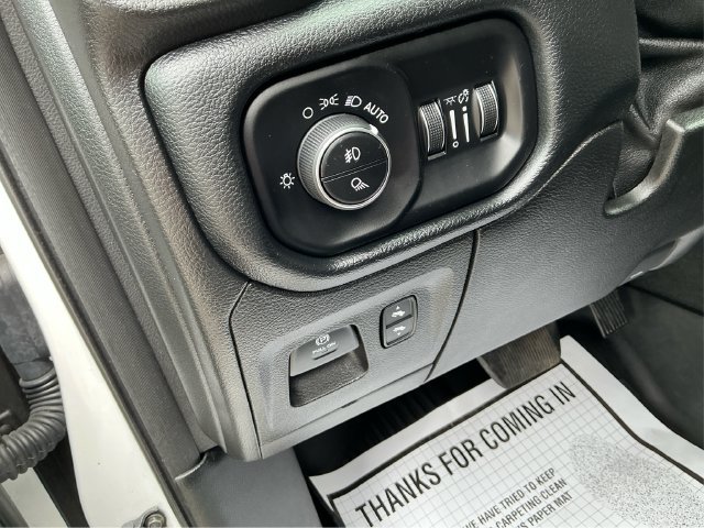 Used 2020 RAM 1500 Laramie AWD/4WD image 28