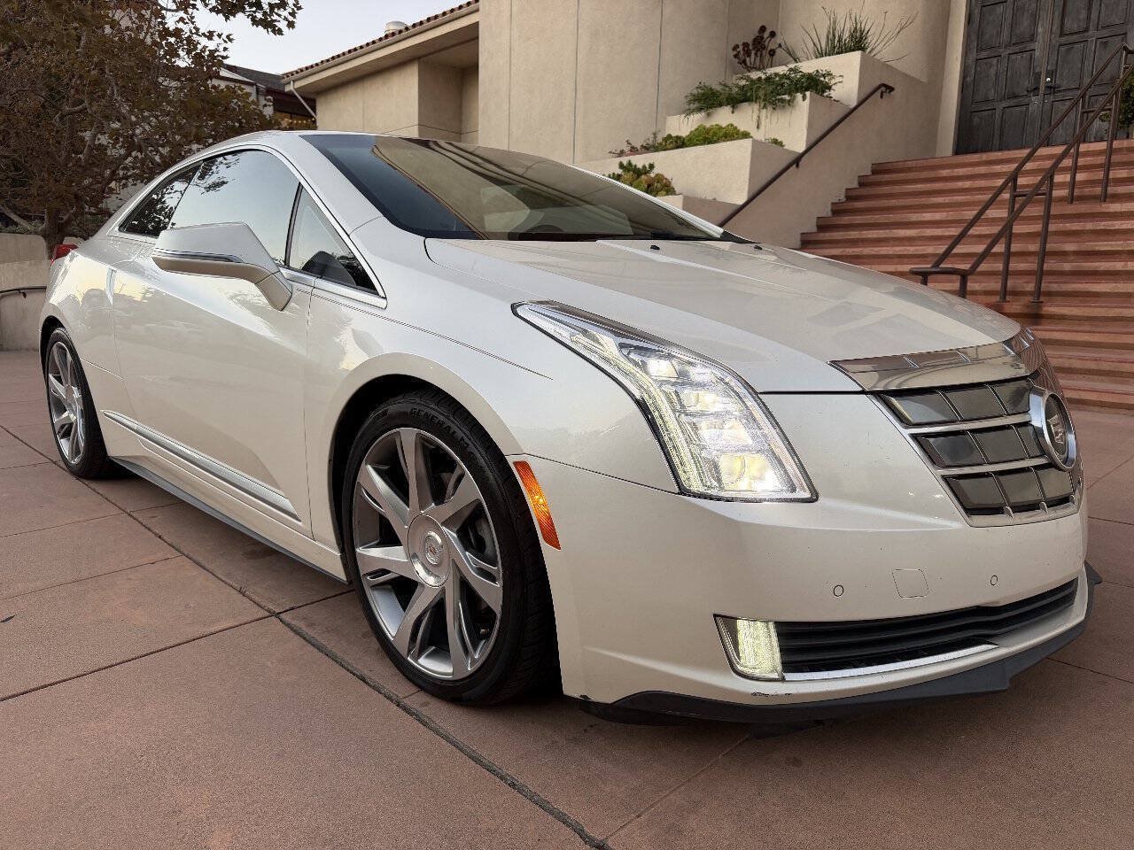 Used 2014 Cadillac ELR w/ Luxury Package FWD image 1