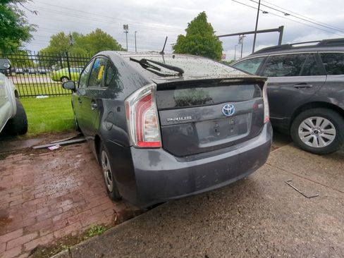 Used 2013 Toyota Prius Two FWD image 4