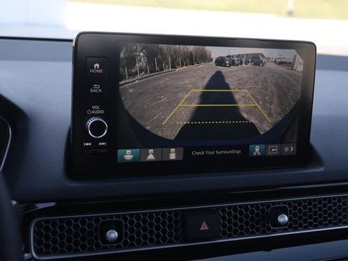 Used 2022 Honda Civic Touring image 16