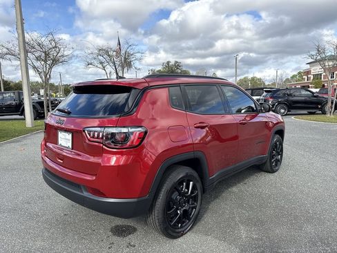 New 2026 Jeep Compass Latitude image 3