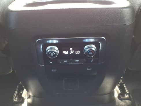 Certified 2023 GMC Yukon XL AT4 w/ AT4 Premium Package AWD/4WD image 13
