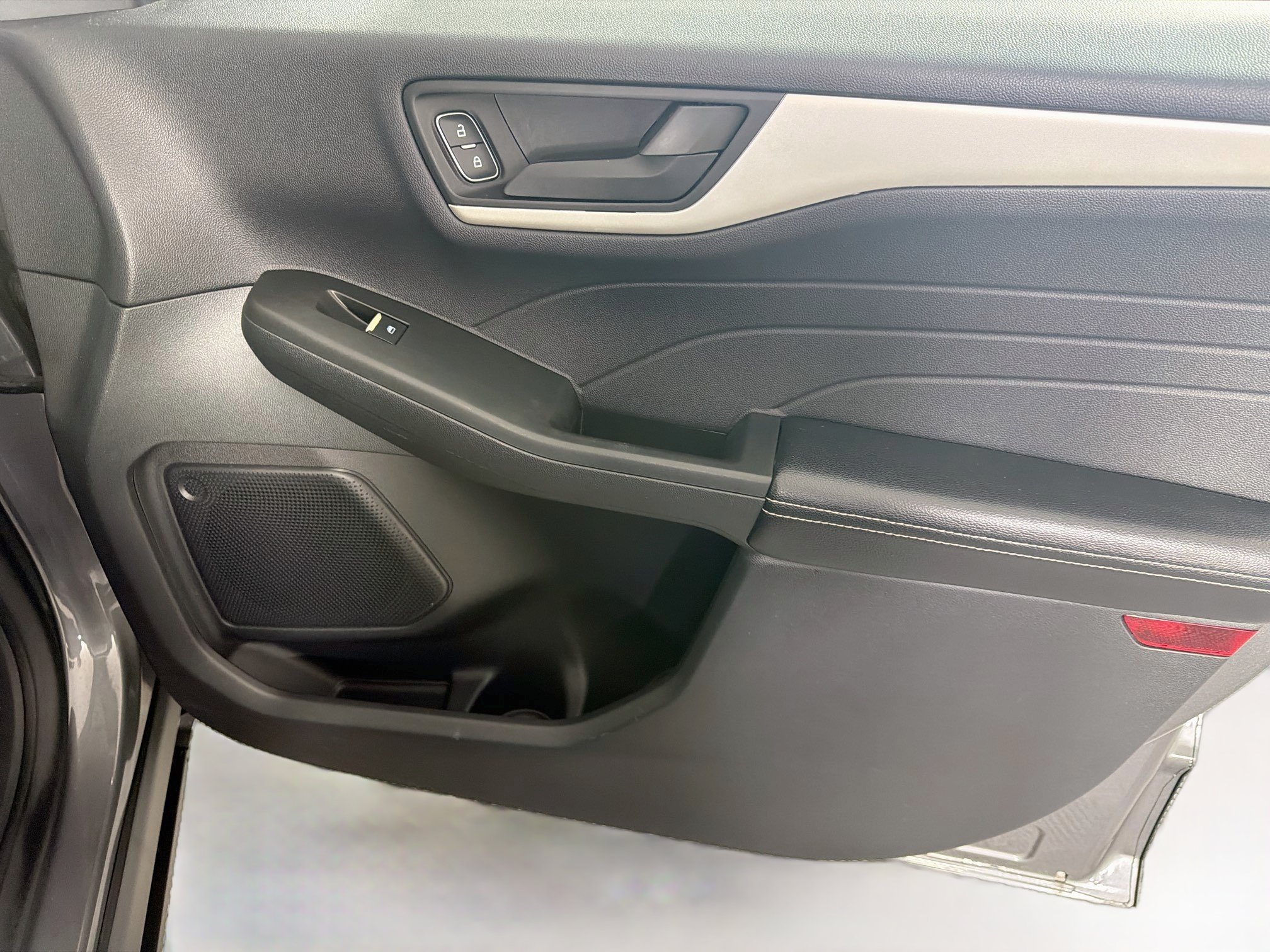 Used 2022 Ford Escape SE AWD/4WD image 29