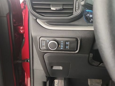 Certified 2024 Ford Explorer XLT AWD/4WD image 24