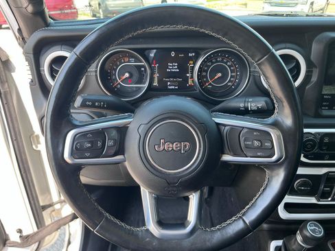 Used 2020 Jeep Gladiator Overland w/ Popular Equipment Package AWD/4WD image 25