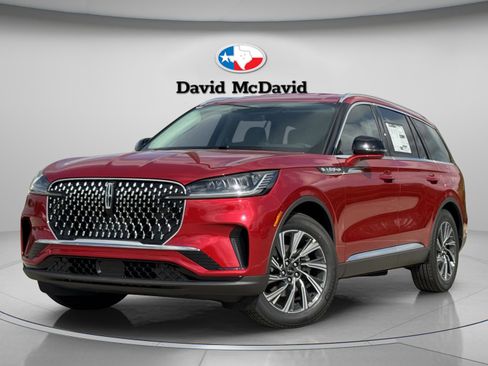 New 2026 Lincoln Aviator 2WD image 2