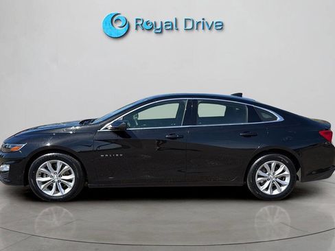 Used 2025 Chevrolet Malibu LT FWD image 3