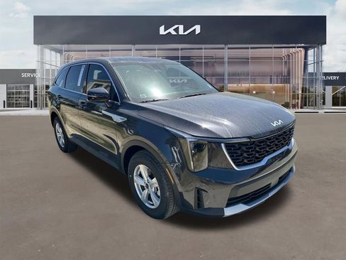 New 2026 Kia Sorento LX FWD image 1