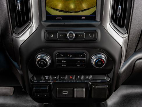 Used 2020 GMC Sierra 2500 4x4 Crew Cab w/ Gooseneck/5TH Wheel Package image 25