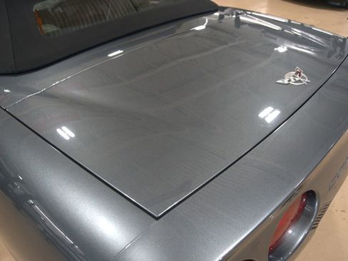 Used 2003 Chevrolet Corvette Convertible w/ Preferred Equipment Group1 image 22