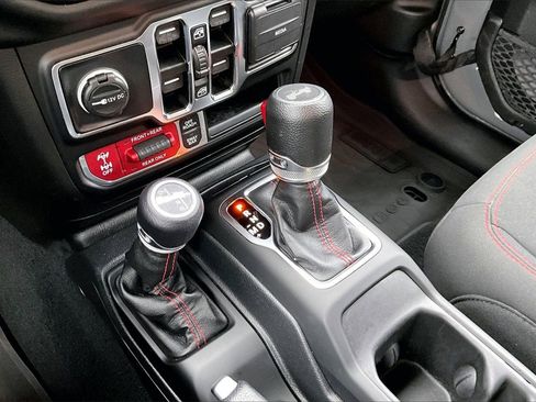 Certified 2023 Jeep Wrangler Unlimited Rubicon w/ Xtreme 35 Tire Package image 30