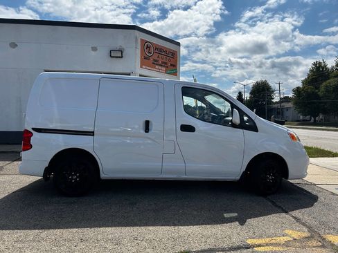 Used 2021 Nissan NV200 SV image 3