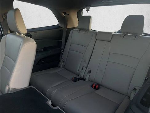 Used 2016 Honda Pilot EX-L image 11
