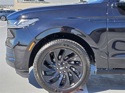 New 2025 Lincoln Navigator Reserve w/ Jet Appearance Package image 9