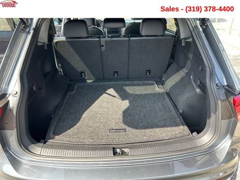 Used 2021 Volkswagen Tiguan SE R-Line AWD/4WD image 20