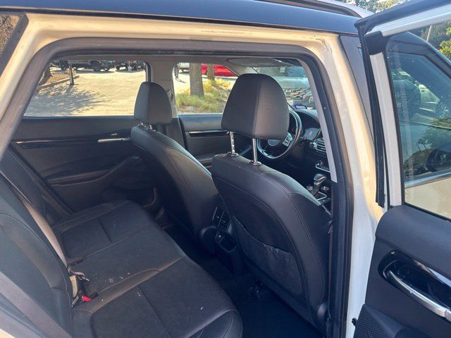 Certified 2022 Kia Seltos SX AWD/4WD image 12