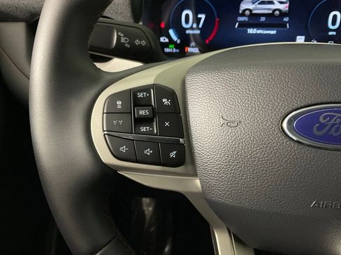New 2026 Ford Explorer Active RWD image 23