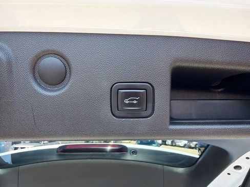 Used 2022 Chevrolet Equinox LT AWD/4WD image 20