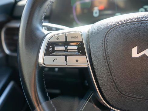 Certified 2023 Kia Telluride EX w/ EX Captain's Chair Package FWD image 22