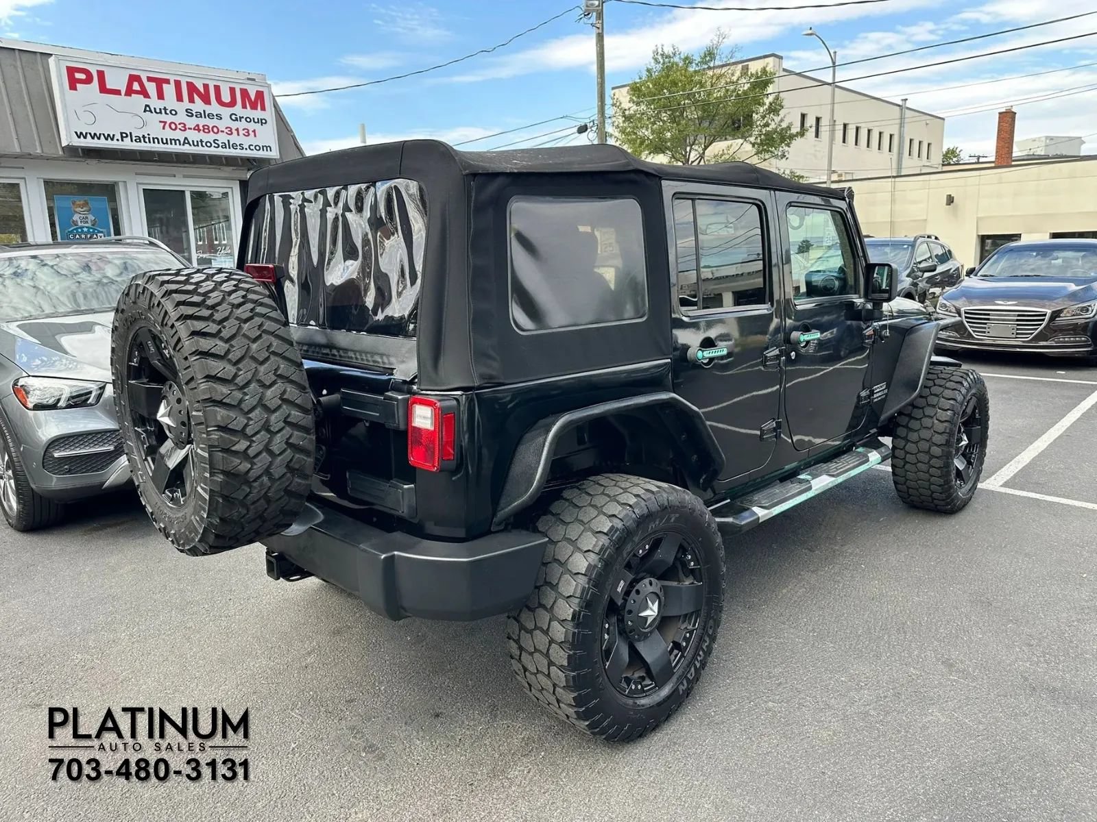 Used 2014 Jeep Wrangler Unlimited Sport w/ Quick Order Package 24S AWD/4WD image 5