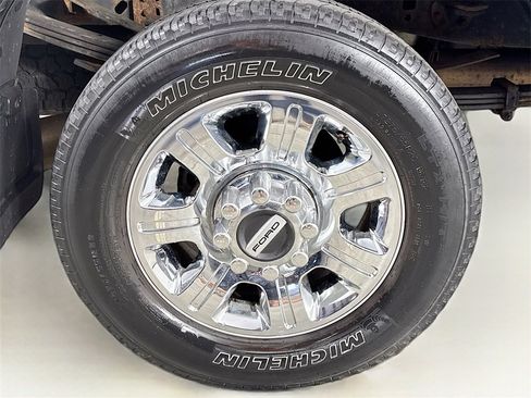 Used 2017 Ford F350 Lariat w/ Lariat Value Package image 30