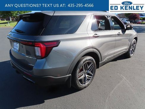 Used 2025 Ford Explorer ST-Line w/ Premium Package AWD/4WD image 34