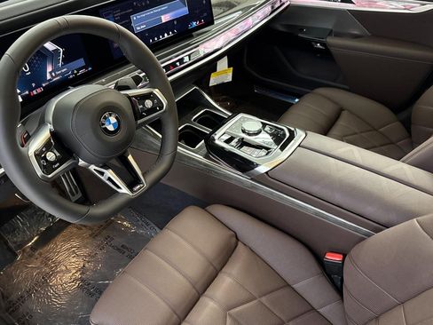 New 2025 BMW 760i xDrive AWD/4WD image 4