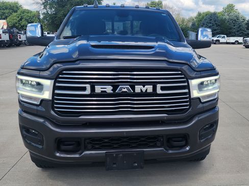 Used 2023 RAM 2500 Laramie AWD/4WD image 2