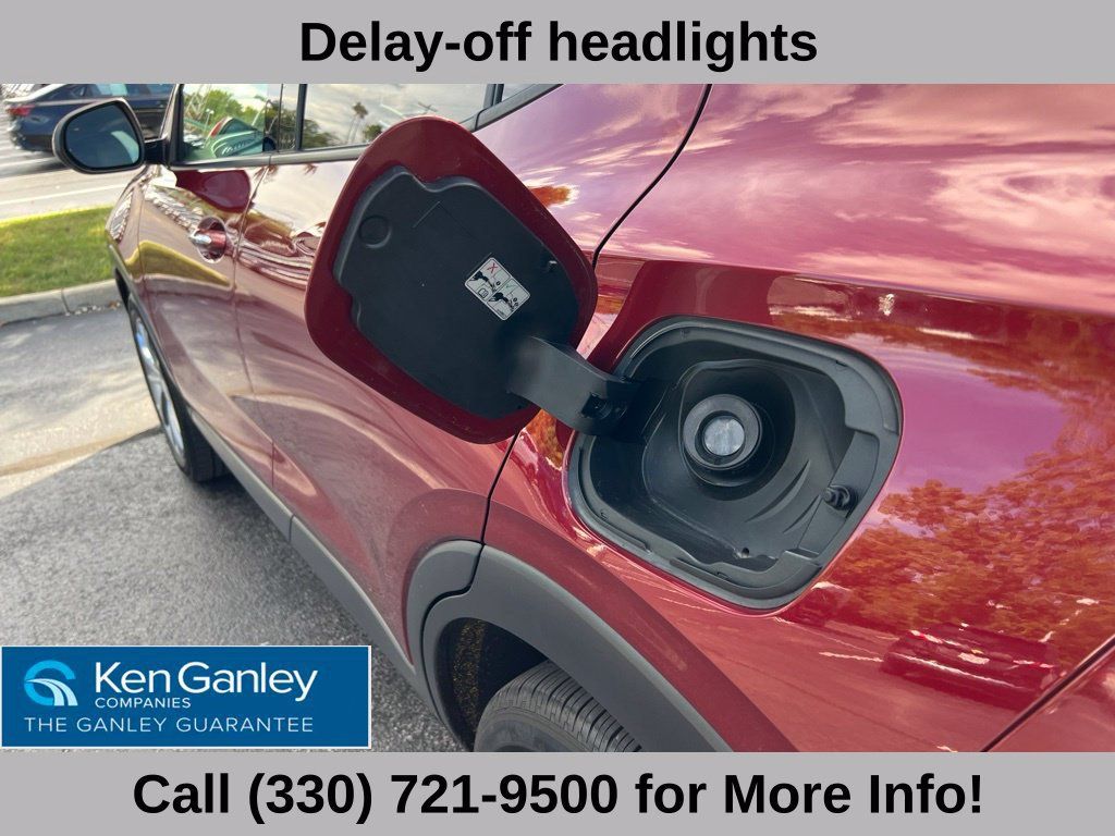 Used 2023 Buick Encore GX Essence w/ Experience Buick Package FWD image 46