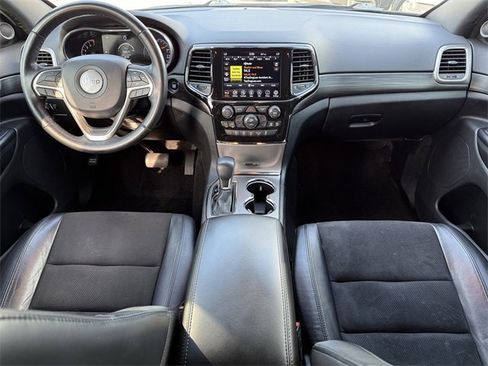 Used 2022 Jeep Grand Cherokee Laredo X image 7