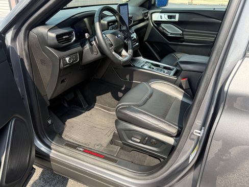 Used 2021 Ford Explorer ST w/ Equipment Group 401A AWD/4WD image 8