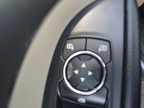 Used 2018 Ford Explorer XLT w/ Equipment Group 202A FWD image 17