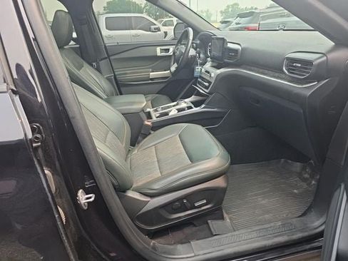 Used 2024 Ford Explorer Timberline w/ Timberline Technology Package AWD/4WD image 18