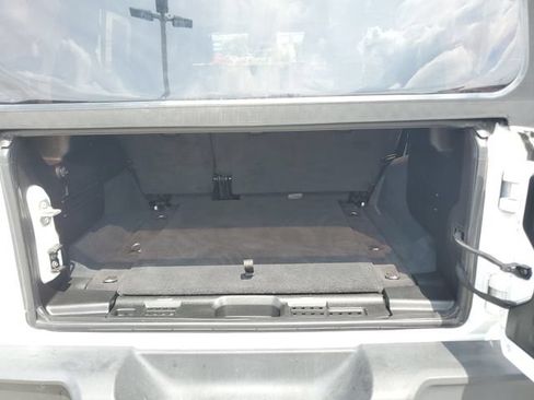 Used 2024 Jeep Wrangler Unlimited Sport AWD/4WD image 9