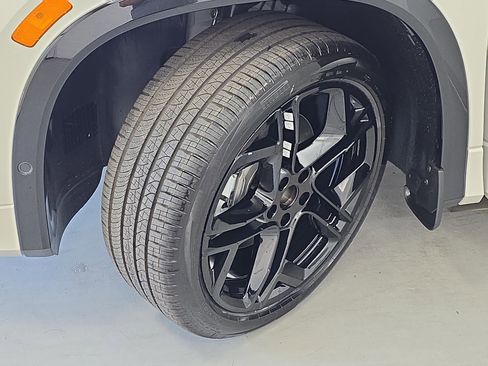 New 2026 Volkswagen Tiguan SE R-Line AWD/4WD image 31