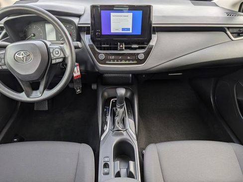 Used 2025 Toyota Corolla LE image 13