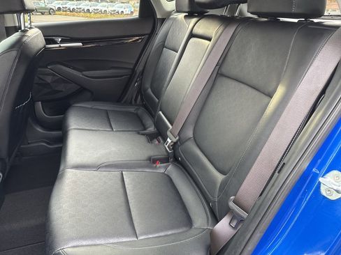 Used 2022 Kia Seltos SX w/ Sunroof Package image 18