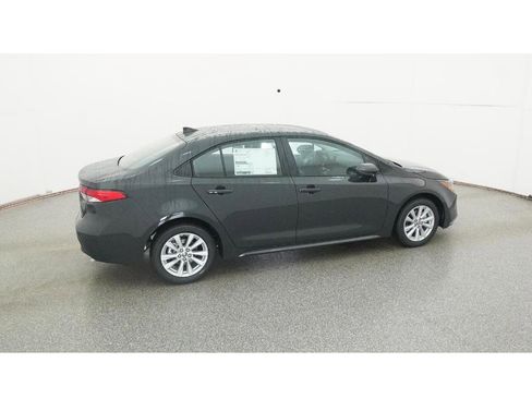 New 2026 Toyota Corolla LE image 10