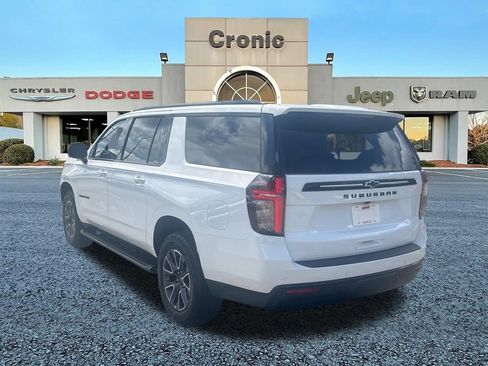 Used 2024 Chevrolet Suburban Z71 w/ Luxury Package AWD/4WD image 5