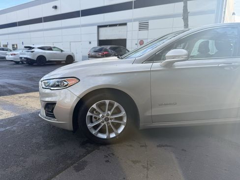 Used 2019 Ford Fusion SEL image 10